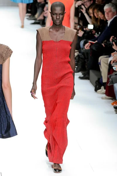 Look 5